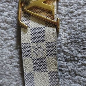 AUTHENTIC MENS LV SIZE 34